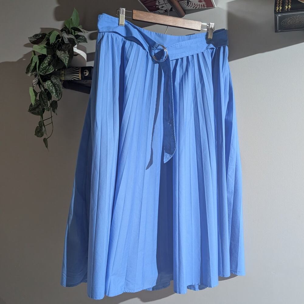 Free Assembly | NWOT Blue Pleated Midi Skirt With Pockets and Belt | Large